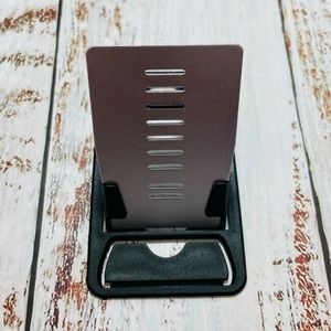Nite Ize QuikStand / Mobile Device Stand (Credit Card Sized)